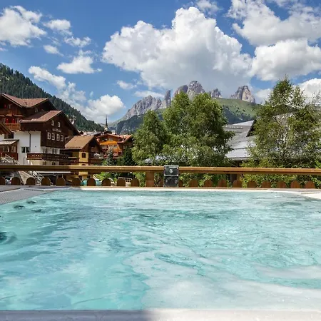 Готель Cirelle & Канацеї