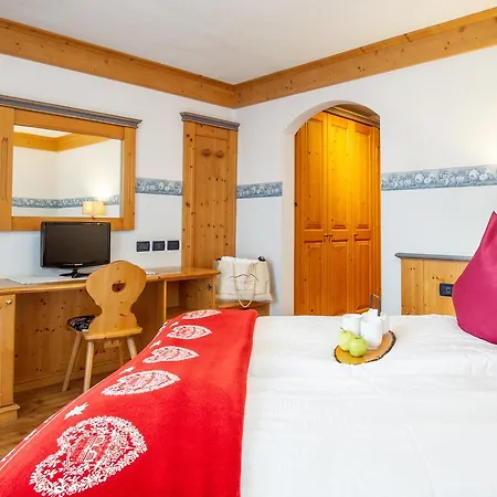 ホテル Cirelle & 4*