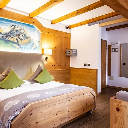 Cirelle & Hotel 4*